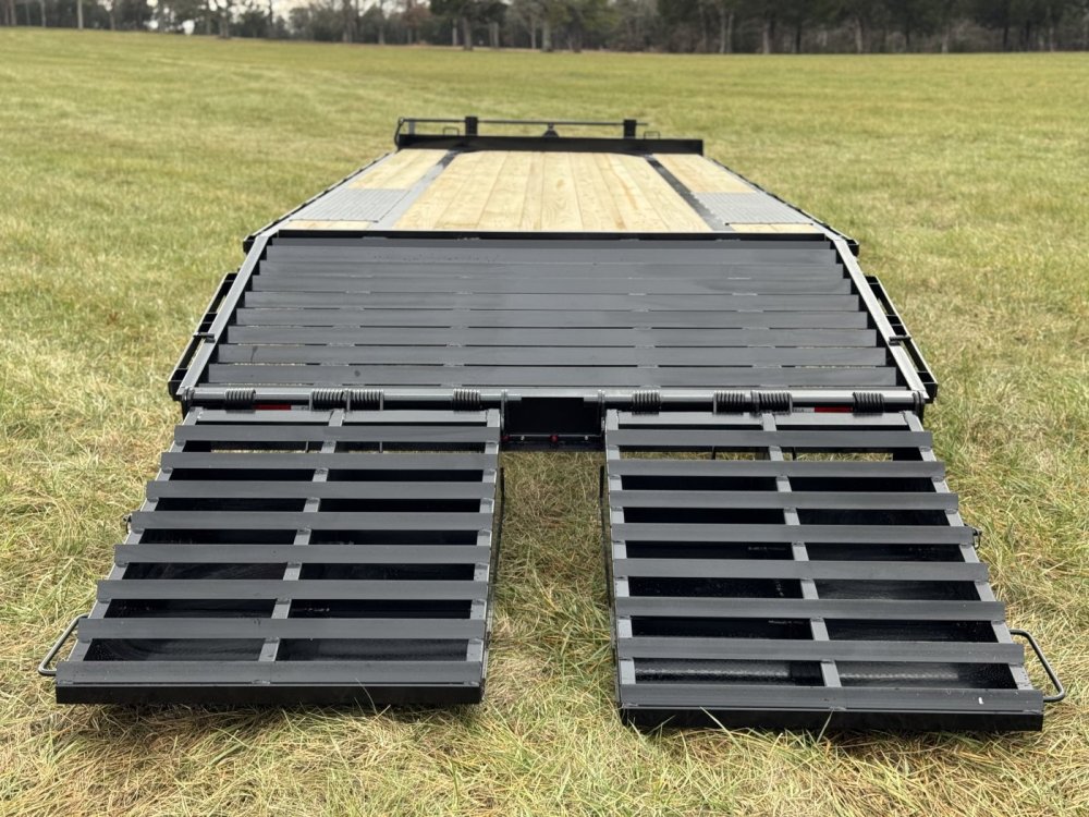 8.5x25 HDX Deckover w/ King Kong Ramps