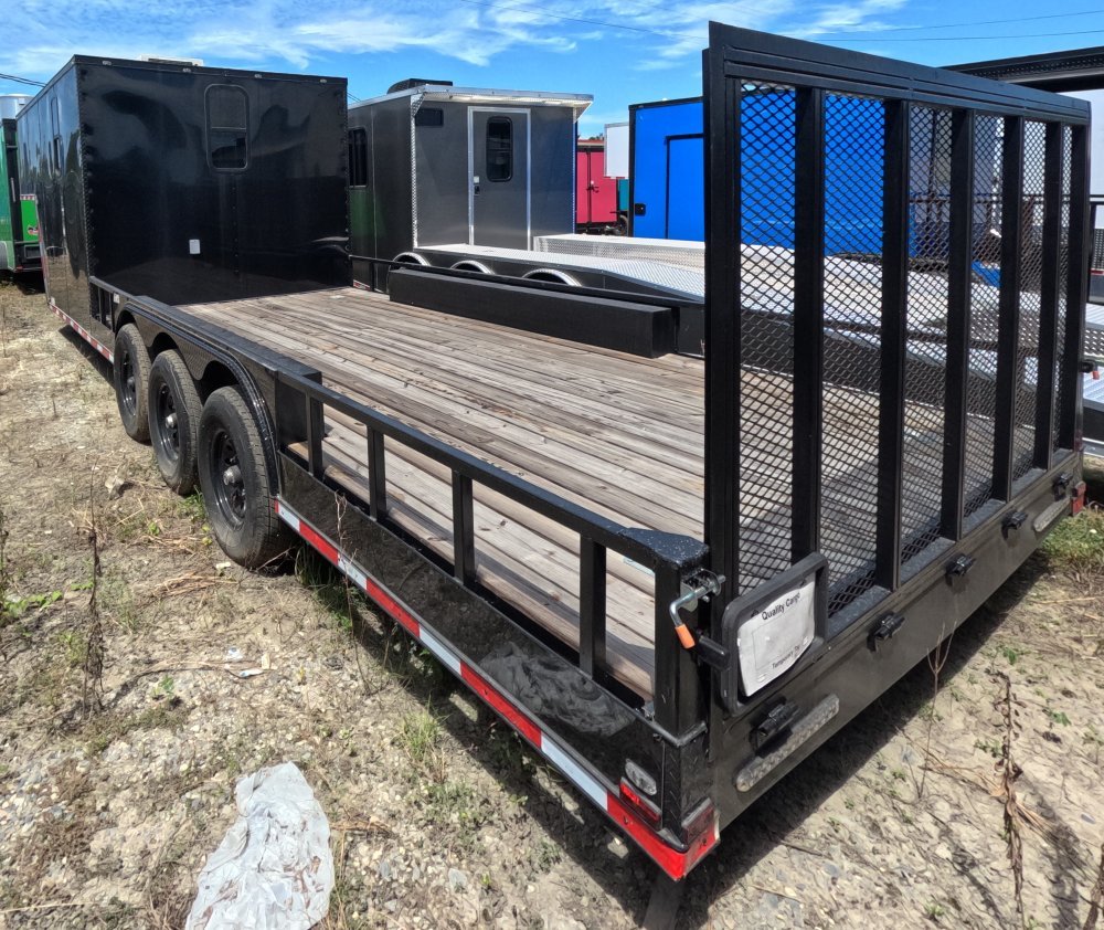 8.5'x34' Quality Cargo Gooseneck